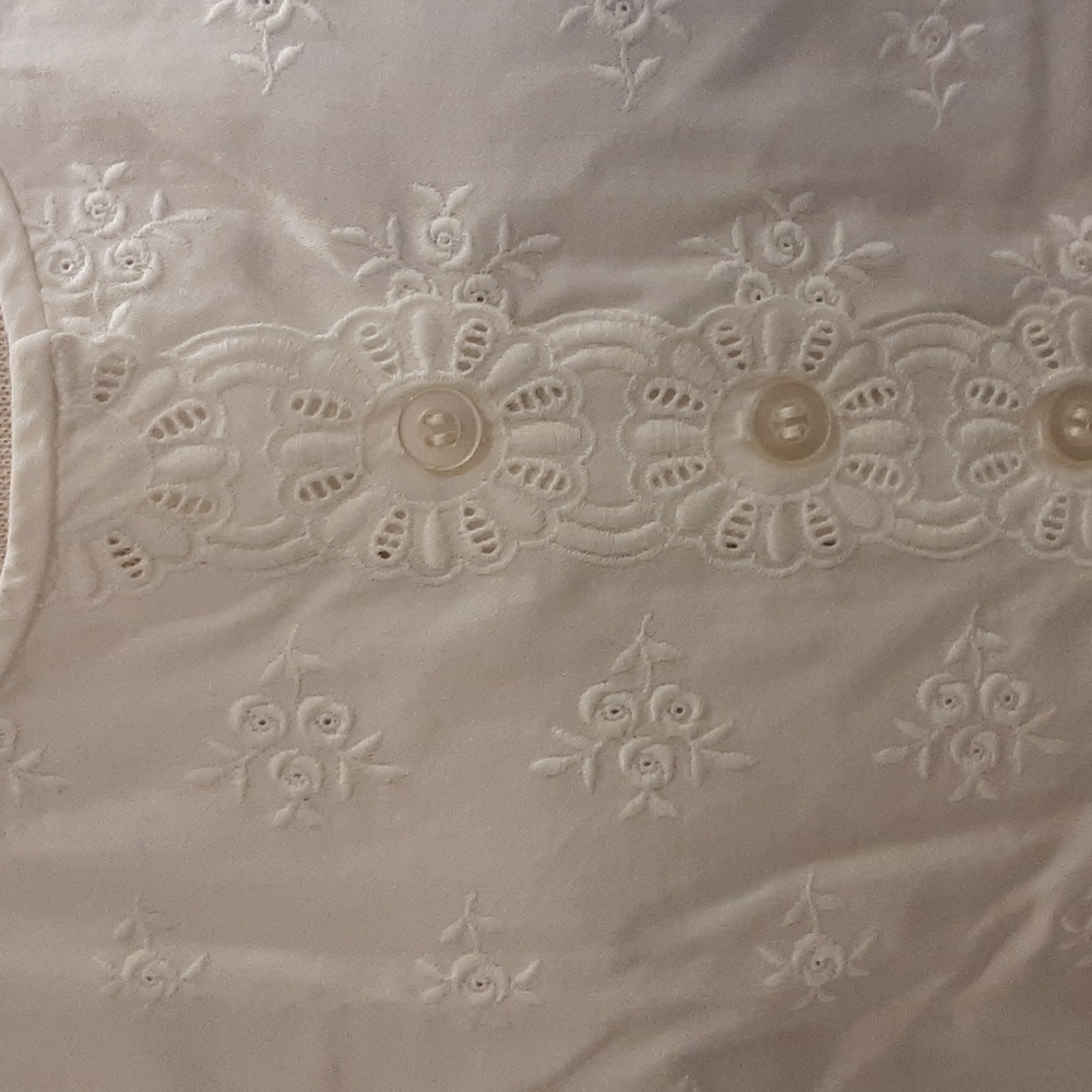 Vintage 60s Sleeveless White Cotton Eyelet Embroidered Blouse Top M 42" Bust - Picture 7 of 7